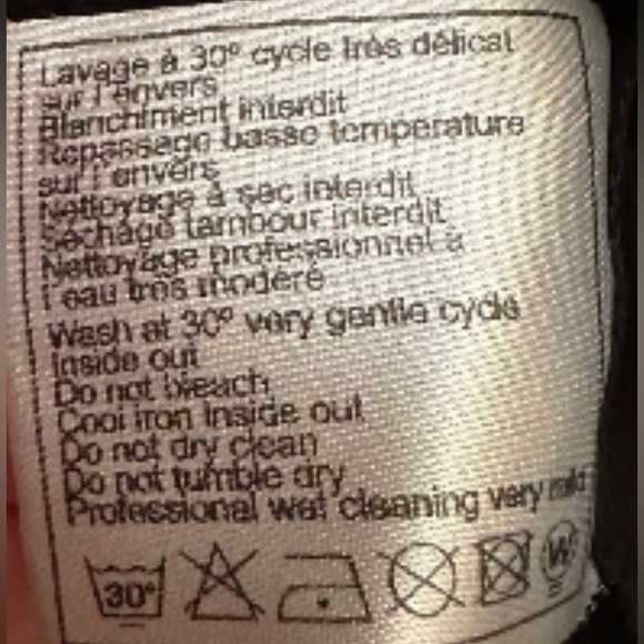 Chanel Beaded CC Logo Tee - Picture 5 of 6